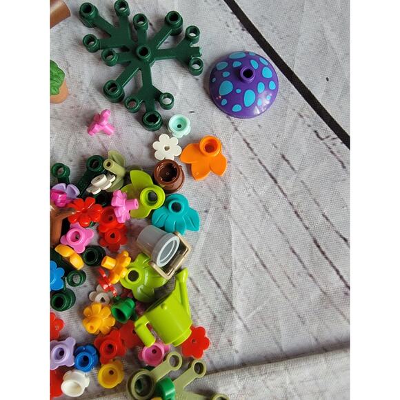 LEGO Plant Variety Lot 181 Random Foliage Trees Leaves Flowers Buckets And More - Picture 2 of 5
